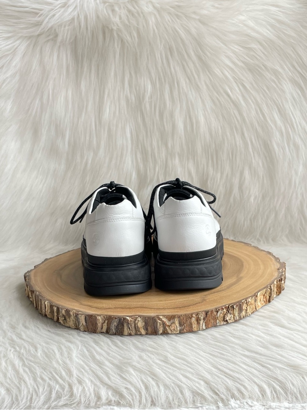 LIKE NEW Timberland Ray City leather Oxford sneakers - Picture 14 of 16